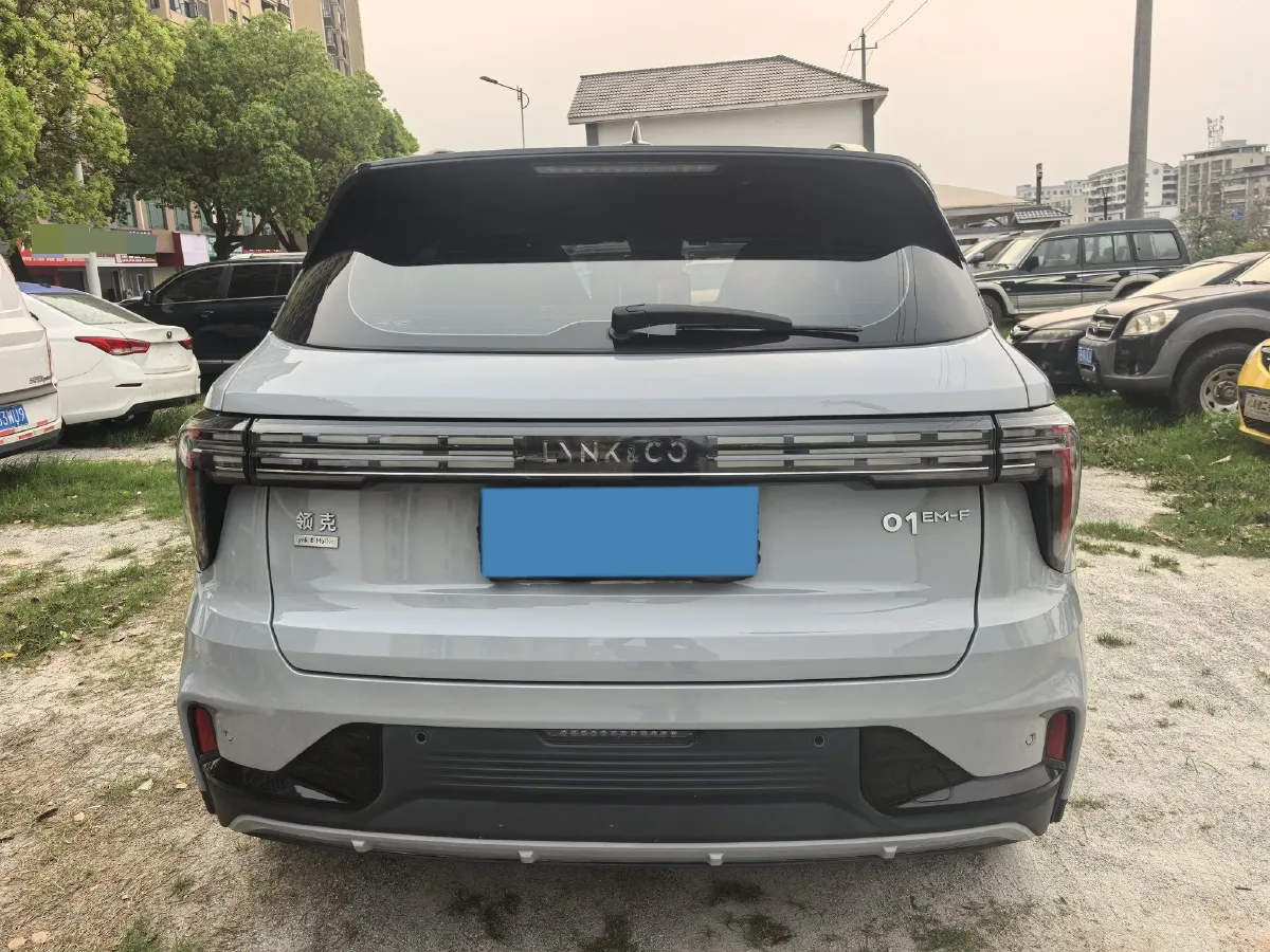 2022 Isuzu Mu-X 2.0T 220HP L4 8AT,autocango,china used car exporter,china ev exporter,chinese used car exporter,chinese used ev exporter