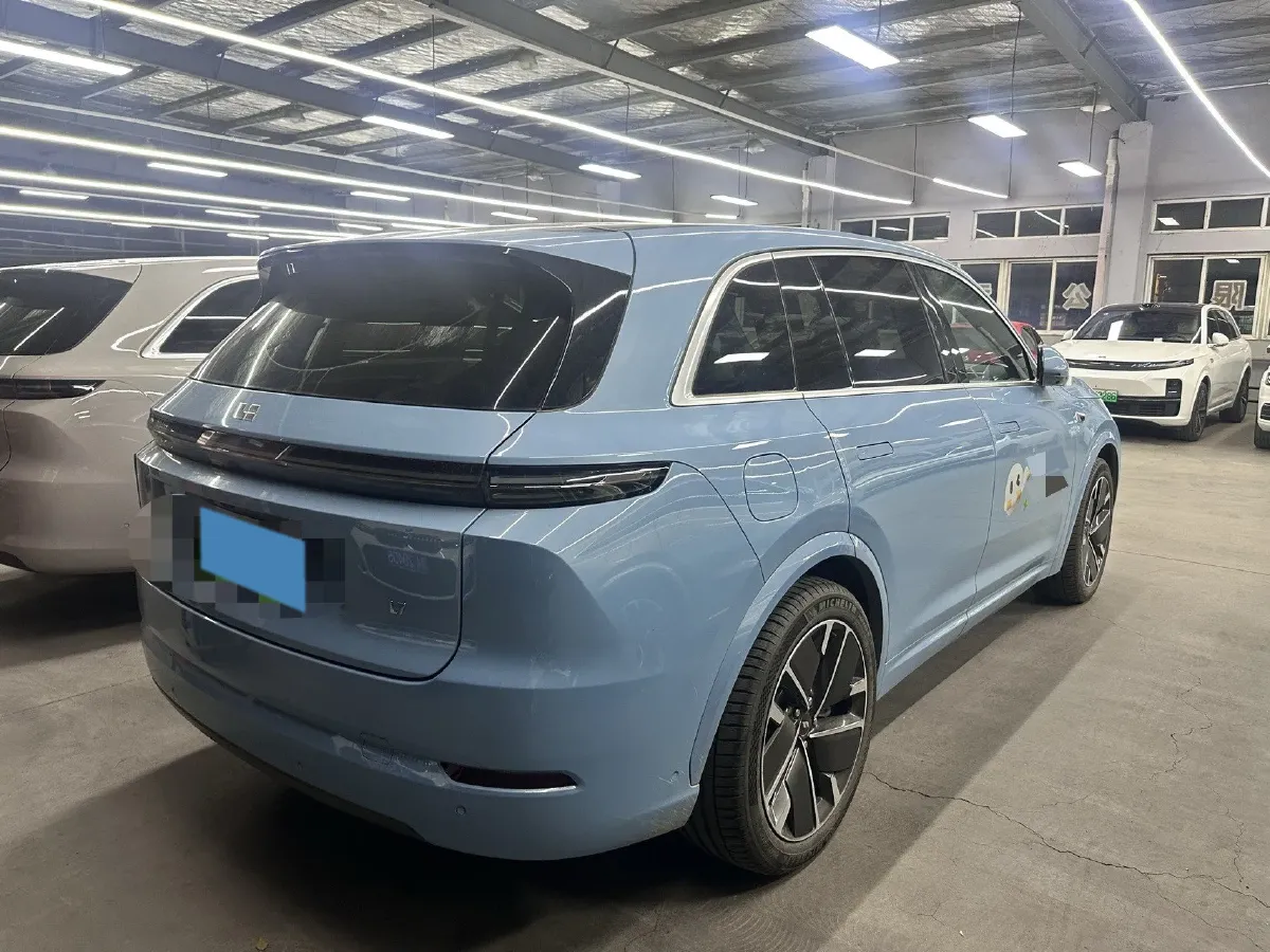 2024 Li L8 Range Extended 154HP REEV 52.3KWH,autocango,china used car exporter,china ev exporter,chinese used car exporter,chinese used ev exporter