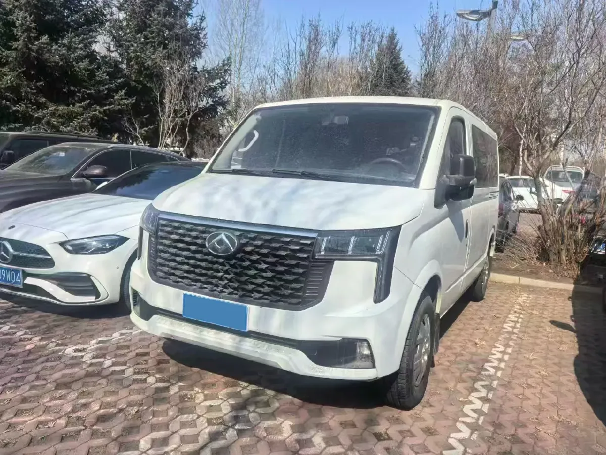 2015 MAXUS XinTu V80 2.5T 136HP L4 5MT,autocango,china used car exporter,china ev exporter,chinese used car exporter,chinese used ev exporter