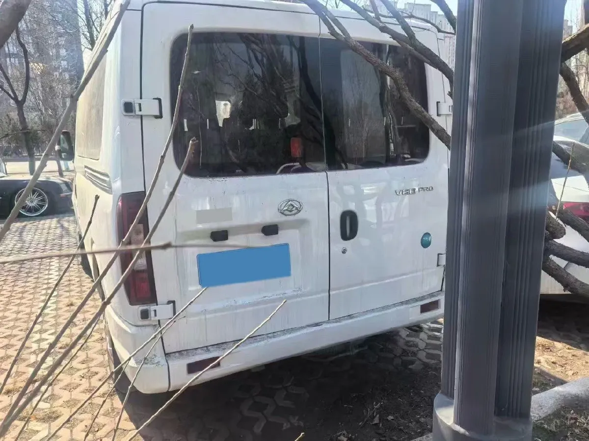 2015 MAXUS XinTu V80 2.5T 136HP L4 5MT,autocango,china used car exporter,china ev exporter,chinese used car exporter,chinese used ev exporter