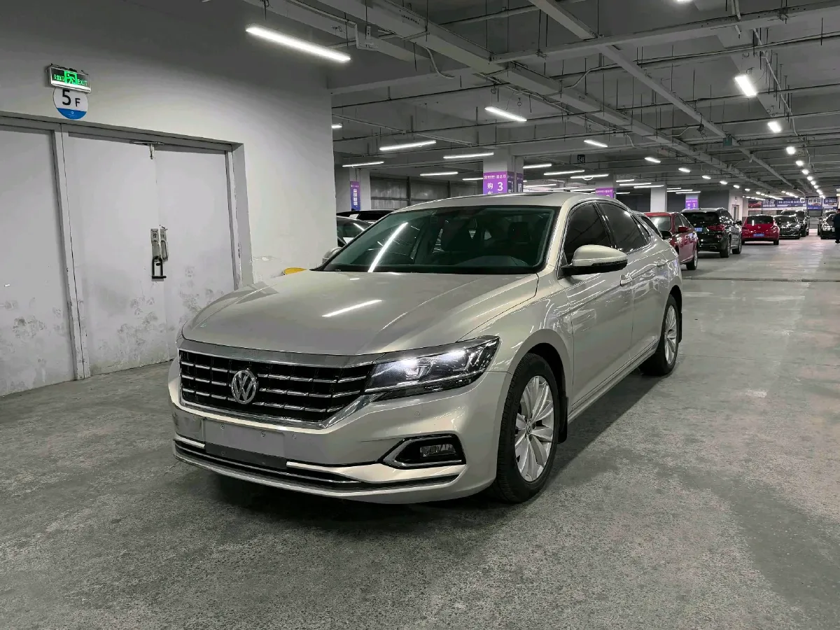 2019 Skoda Kodiak 2.0T 186HP L4 7DCT,autocango,china used car exporter,china ev exporter,chinese used car exporter,chinese used ev exporter