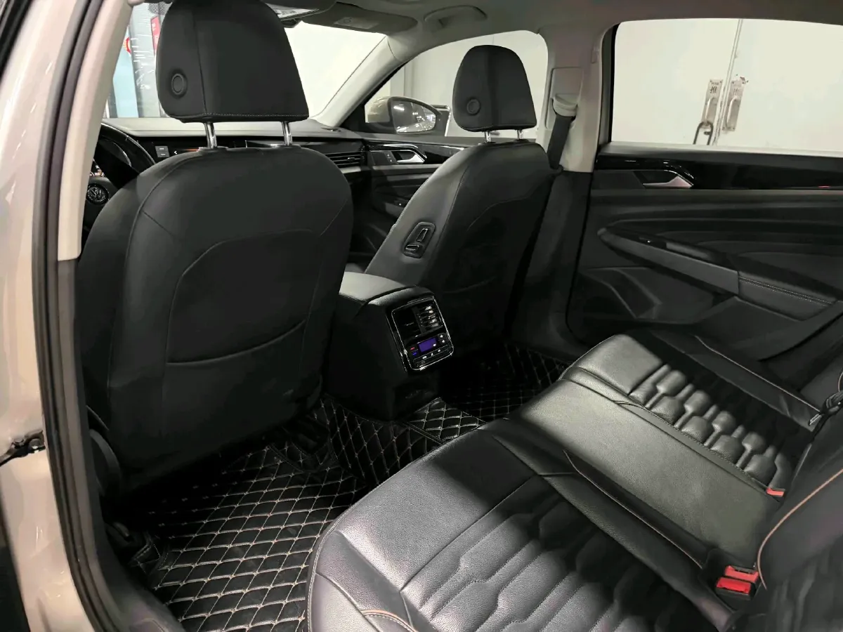 2019 Skoda Kodiak 2.0T 186HP L4 7DCT,autocango,china used car exporter,china ev exporter,chinese used car exporter,chinese used ev exporter