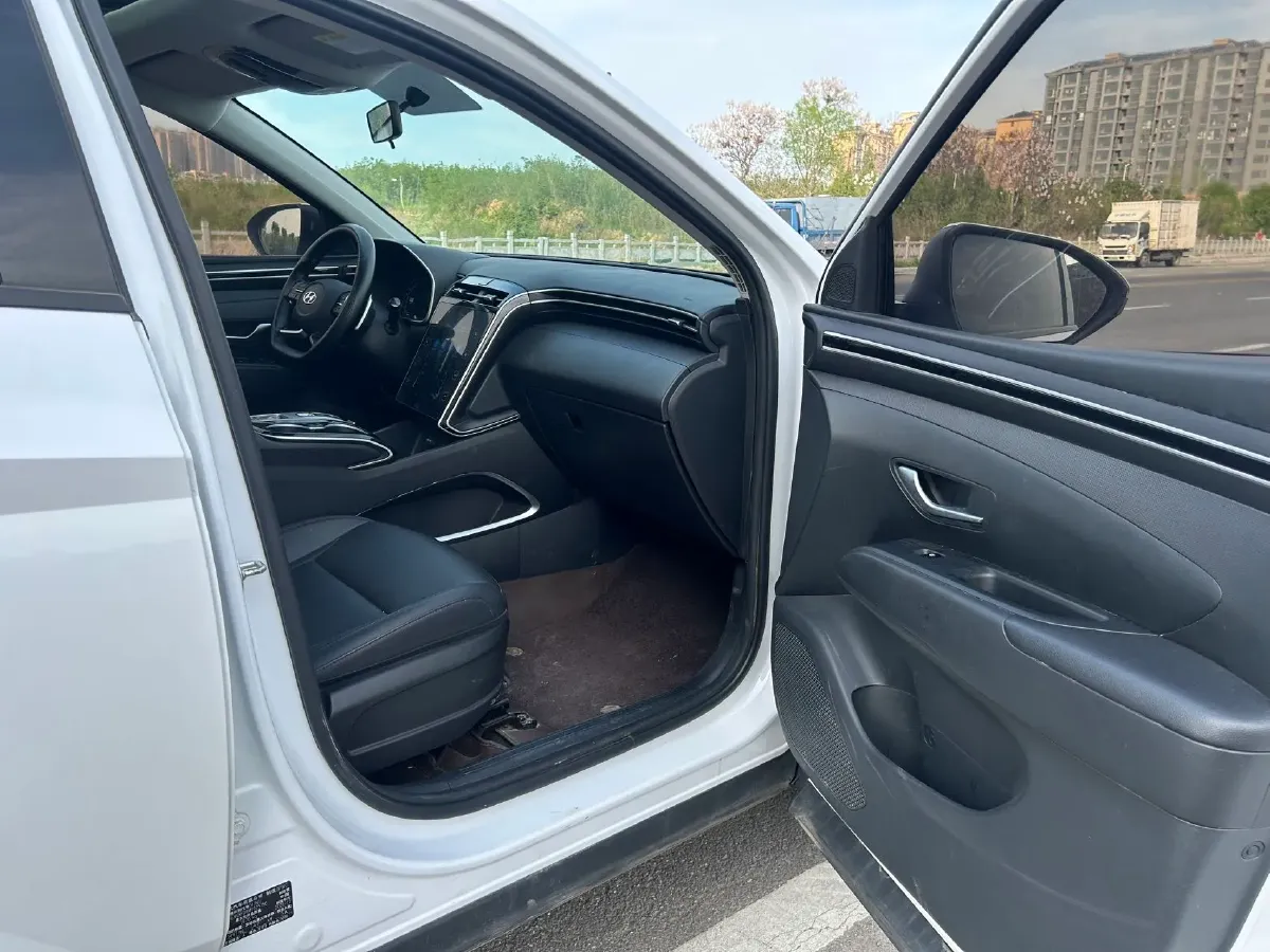 2021 Hyundai Tucson 1.5T 200HP L4 7DCT,autocango,china used car exporter,china ev exporter,chinese used car exporter,chinese used ev exporter