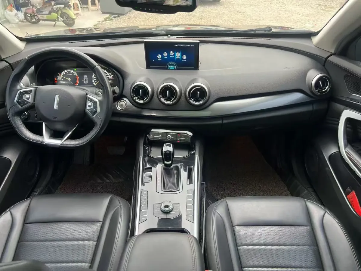 2017 WEY VV7 2.0T 234HP L4 7DCT,autocango,china used car exporter,china ev exporter,chinese used car exporter,chinese used ev exporter