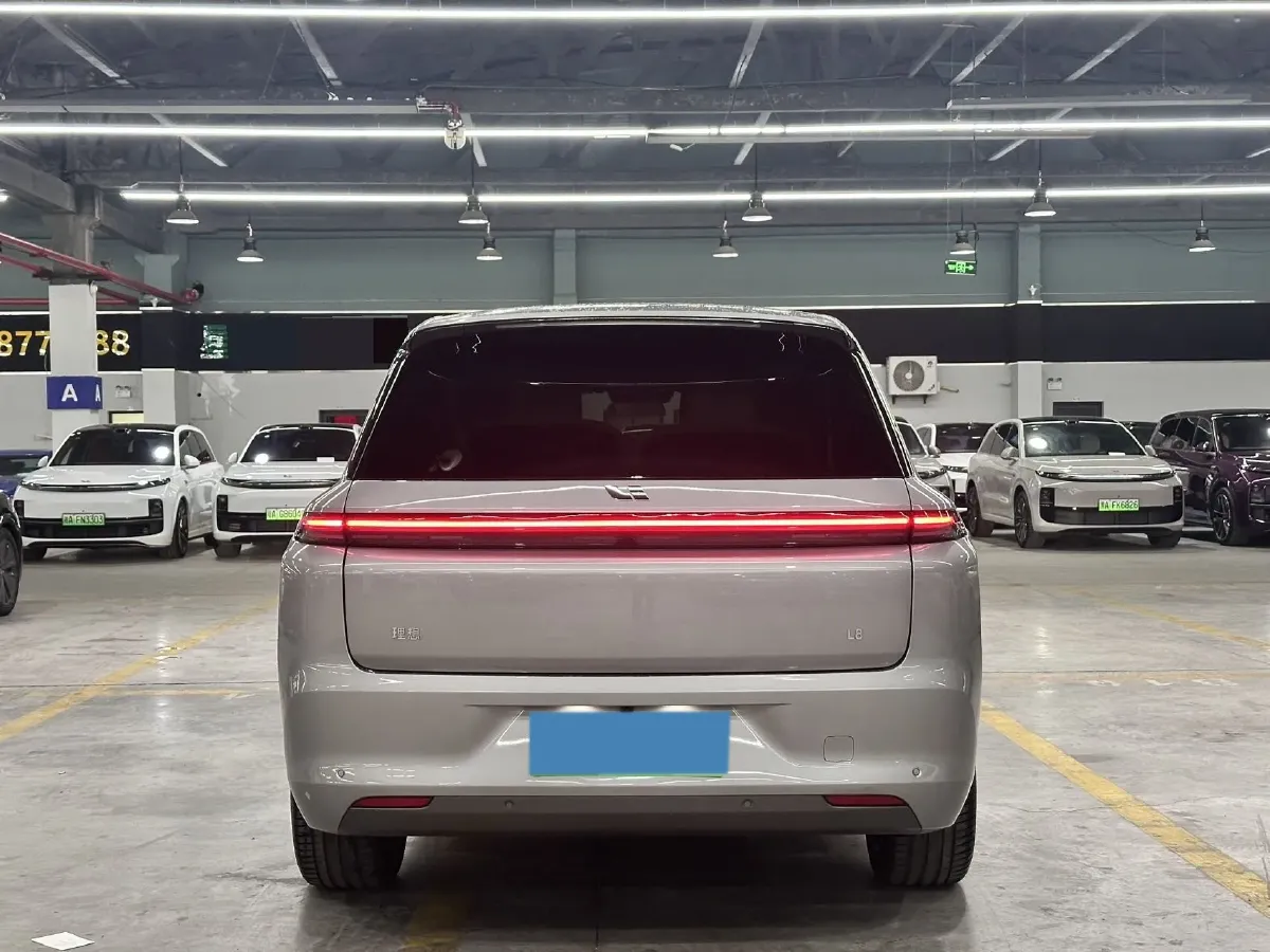 2025 Li L8 Range Extended 154HP REEV,autocango,china used car exporter,china ev exporter,chinese used car exporter,chinese used ev exporter