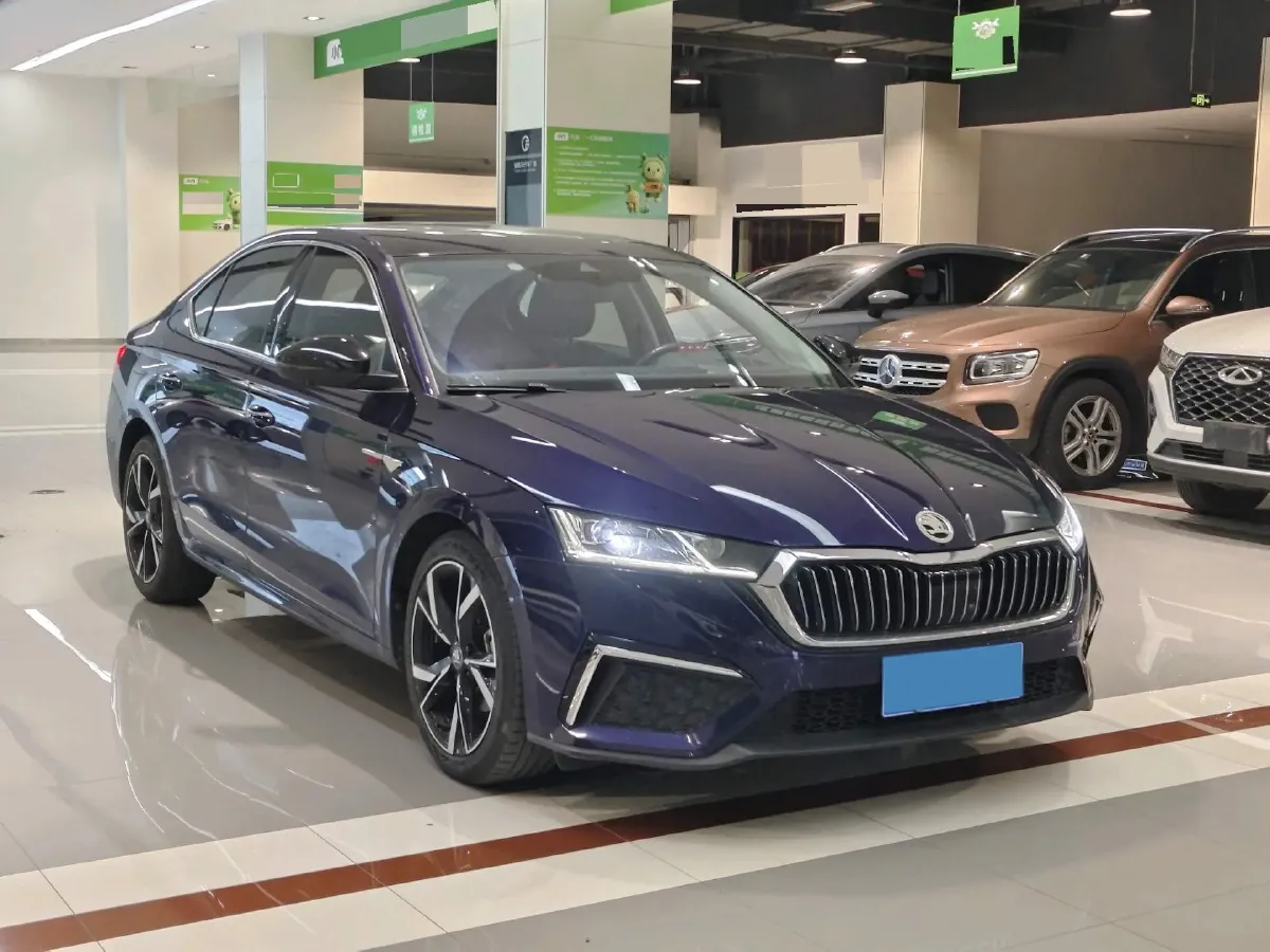 2021 Skoda Octavia 1.4T 150HP L4 7DCT,autocango,china used car exporter,china ev exporter,chinese used car exporter,chinese used ev exporter