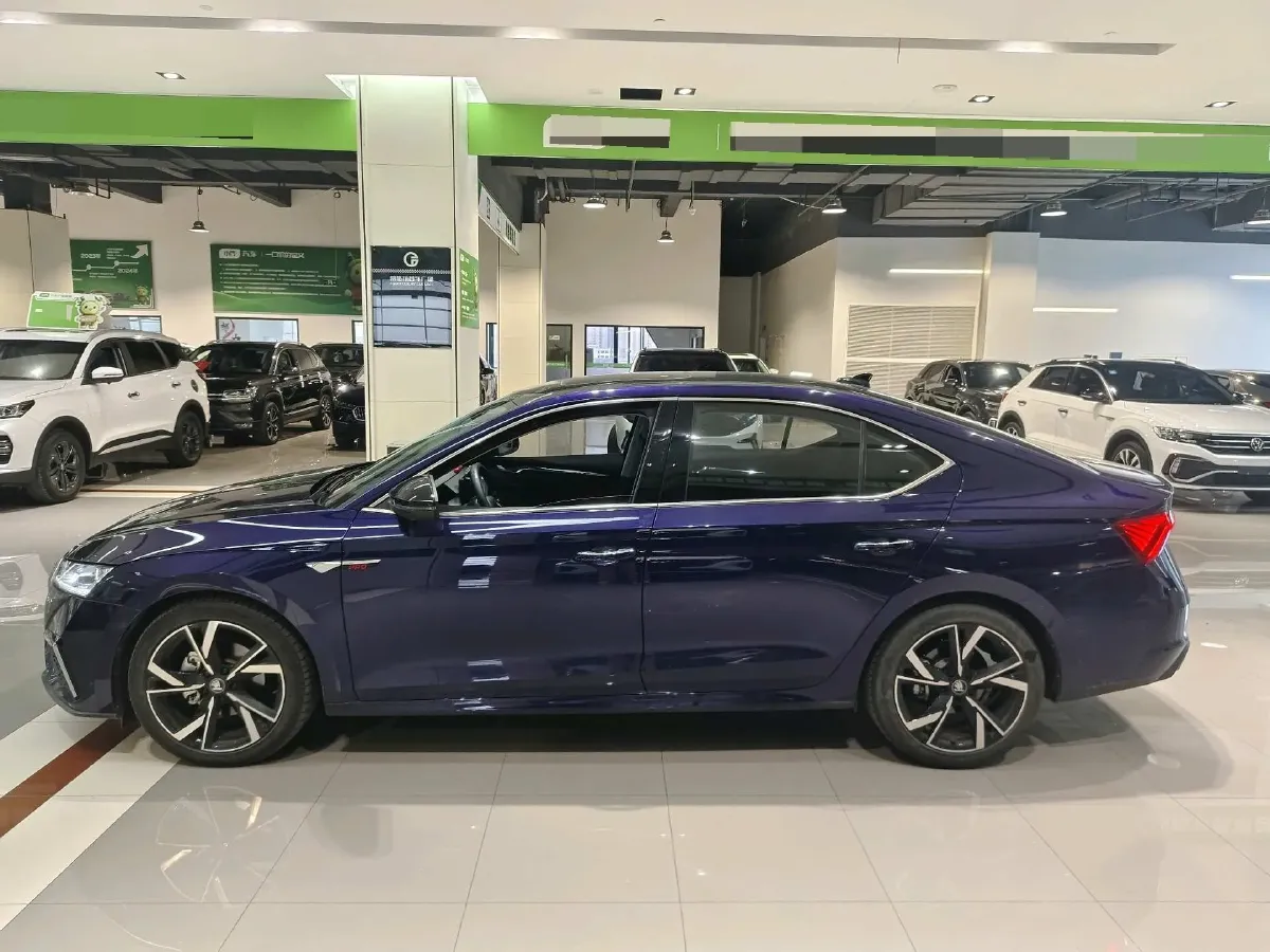 2021 Skoda Octavia 1.4T 150HP L4 7DCT,autocango,china used car exporter,china ev exporter,chinese used car exporter,chinese used ev exporter