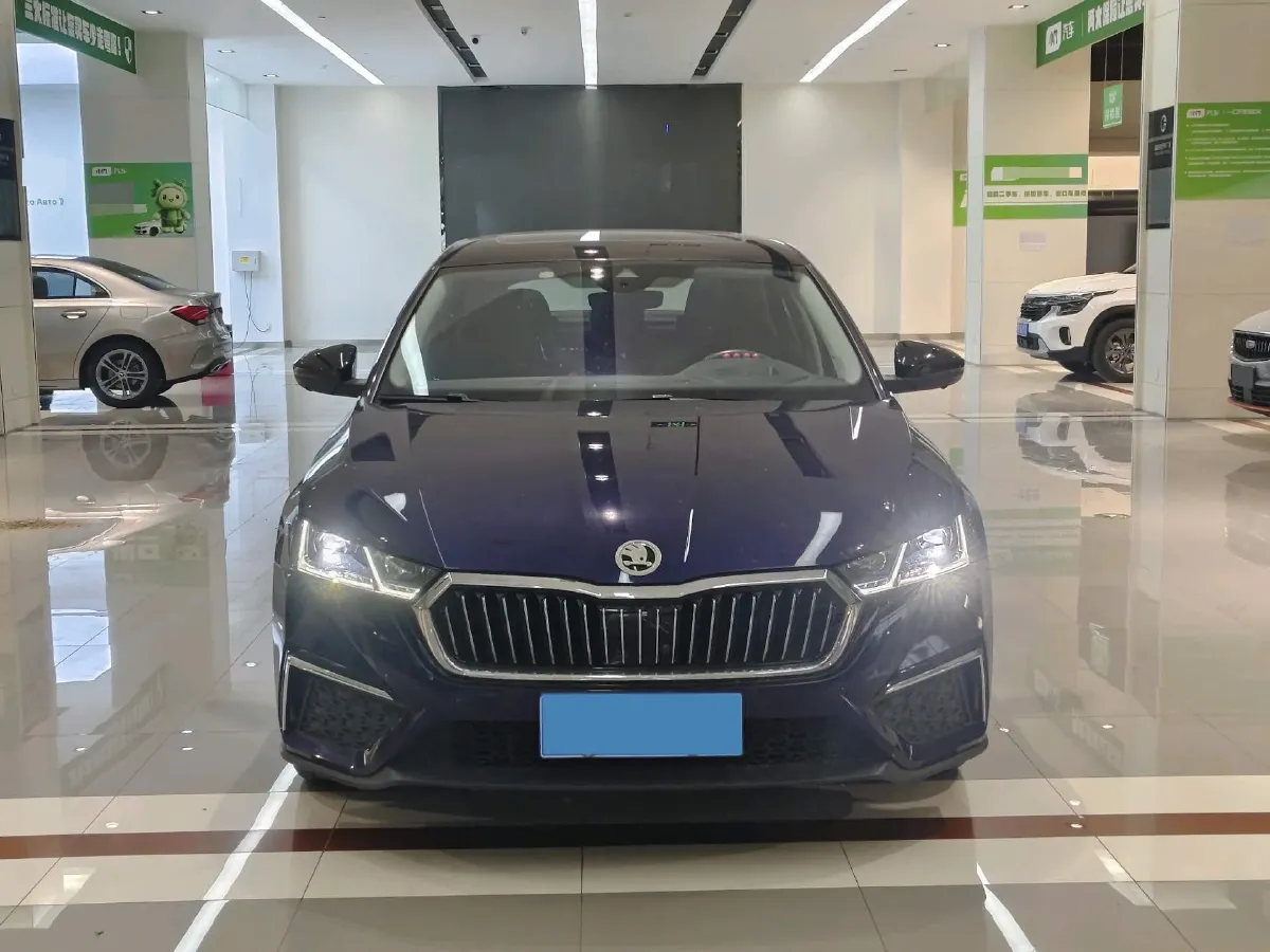 2021 Skoda Octavia 1.4T 150HP L4 7DCT,autocango,china used car exporter,china ev exporter,chinese used car exporter,chinese used ev exporter