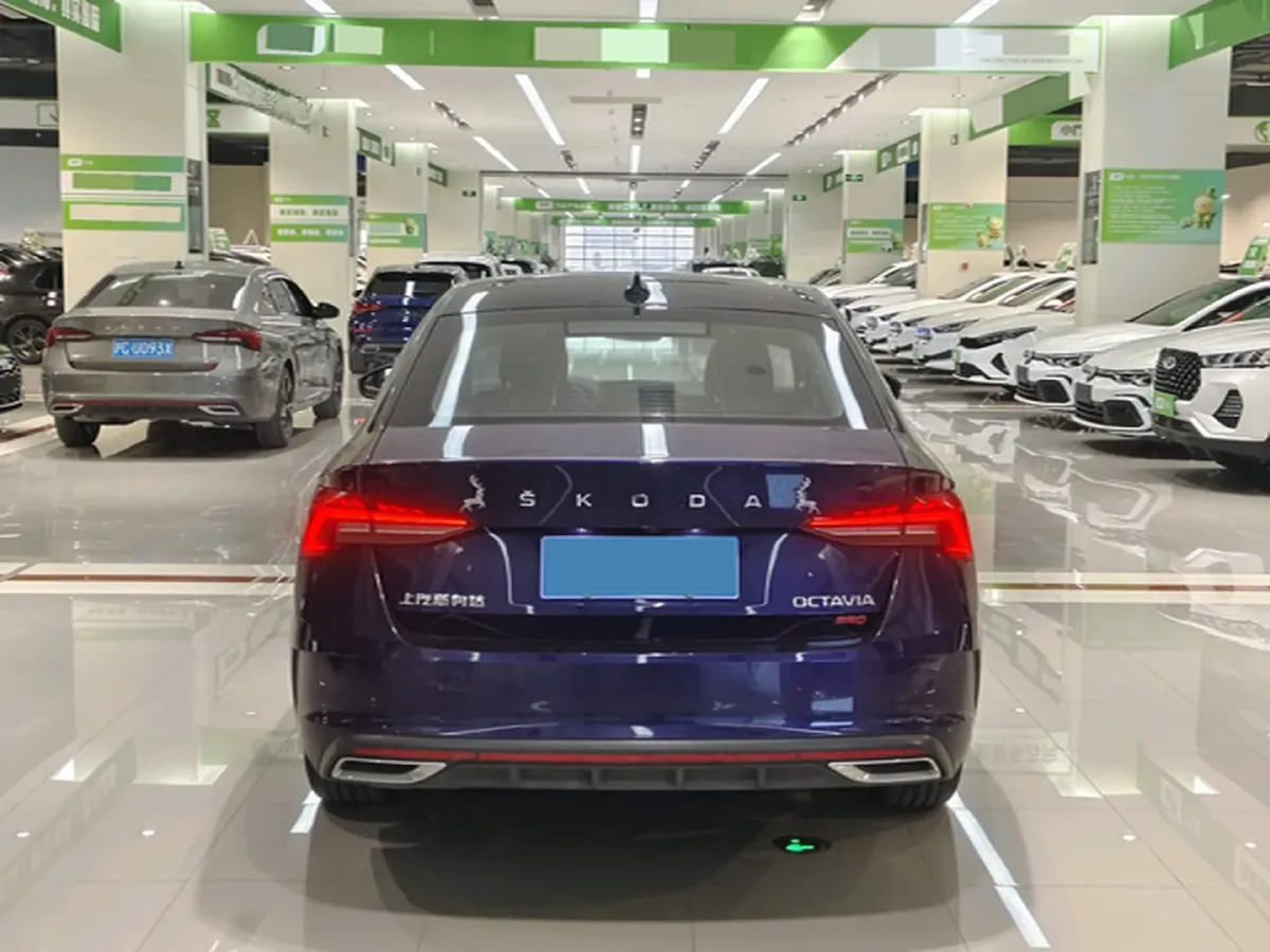 2021 Skoda Octavia 1.4T 150HP L4 7DCT,autocango,china used car exporter,china ev exporter,chinese used car exporter,chinese used ev exporter