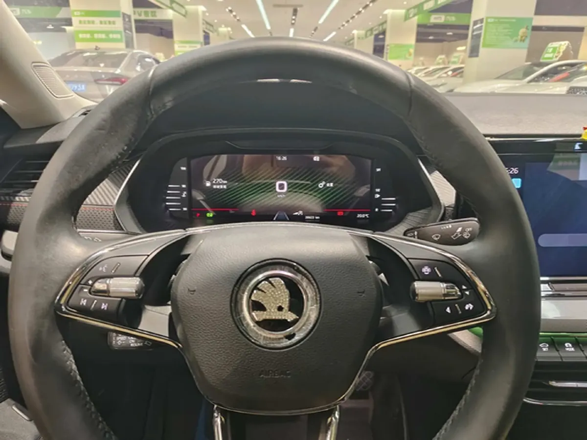 2021 Skoda Octavia 1.4T 150HP L4 7DCT,autocango,china used car exporter,china ev exporter,chinese used car exporter,chinese used ev exporter