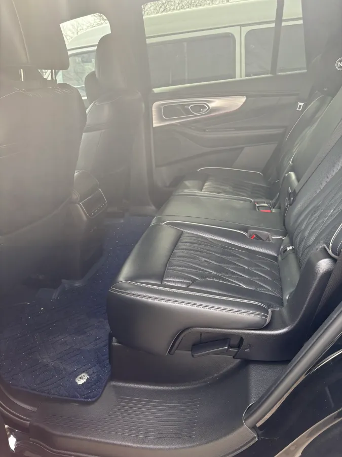 2022 GAC Trumpchi GS8 2.0T 252HP L4 8AT,autocango,china used car exporter,china ev exporter,chinese used car exporter,chinese used ev exporter