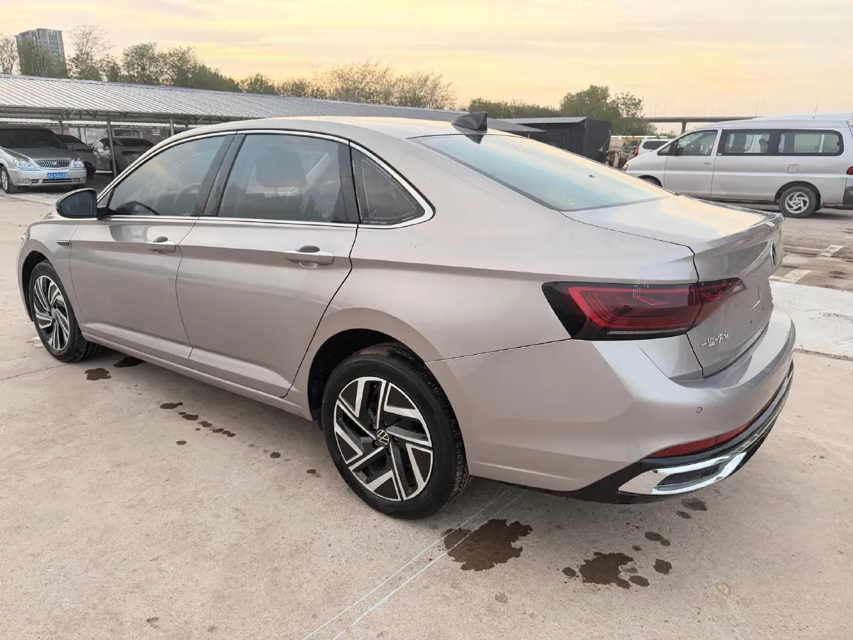 2023 Volkswagen Sagitar 1.4T 150HP L4 7DCT,autocango,china used car exporter,china ev exporter,chinese used car exporter,chinese used ev exporter