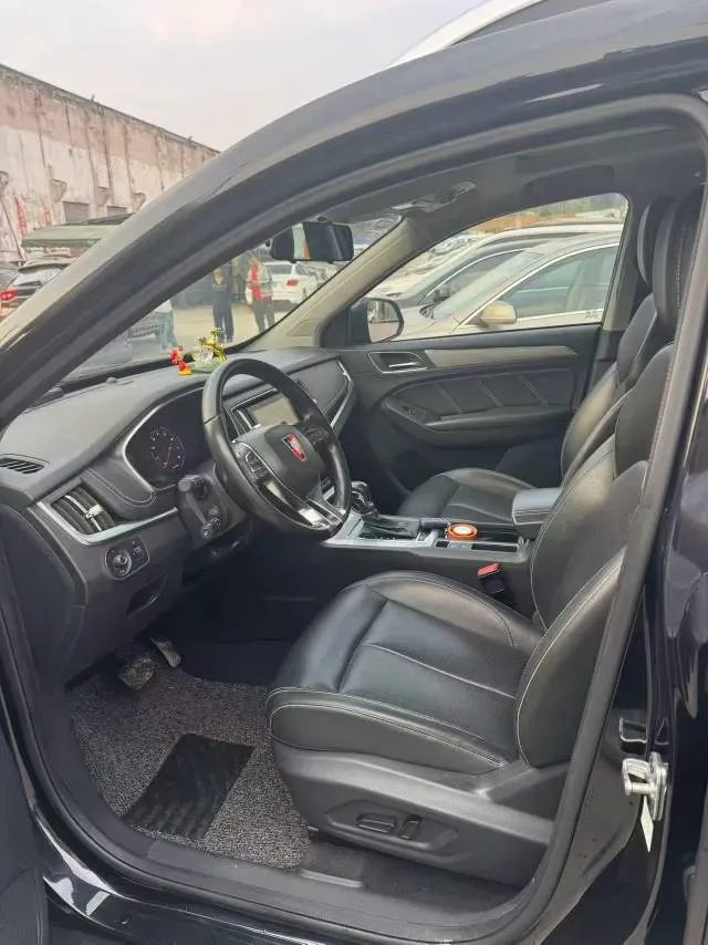 2020 Roewe i6 1.5T 169HP L4 7DCT,autocango,china used car exporter,china ev exporter,chinese used car exporter,chinese used ev exporter