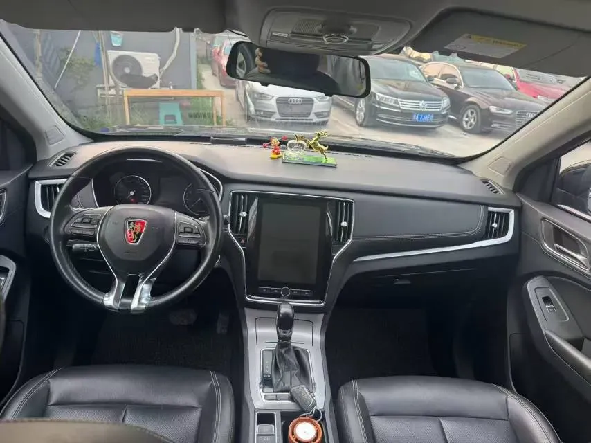 2020 Roewe i6 1.5T 169HP L4 7DCT,autocango,china used car exporter,china ev exporter,chinese used car exporter,chinese used ev exporter