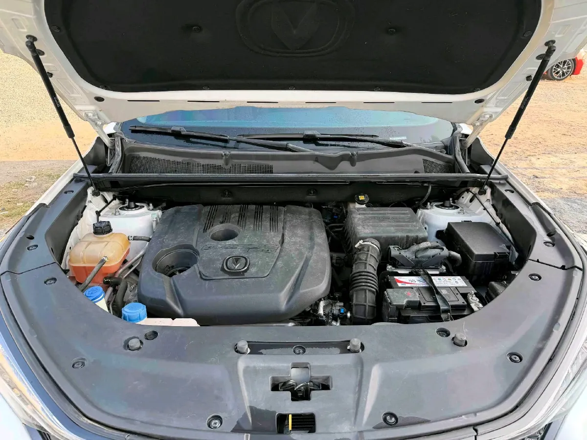 2020 ChangAn CS75 Plus 1.5T 178HP L4 6AT,autocango,china used car exporter,china ev exporter,chinese used car exporter,chinese used ev exporter