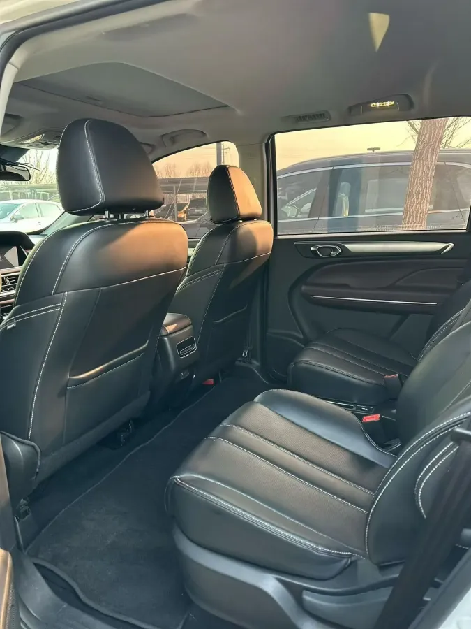 2023 GAC Trumpchi M6 1.5T 177HP L4 7DCT,autocango,china used car exporter,china ev exporter,chinese used car exporter,chinese used ev exporter