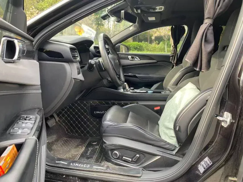 2022 LYNK&CO 03 2.0T 190HP L4 7DCT,autocango,china used car exporter,china ev exporter,chinese used car exporter,chinese used ev exporter