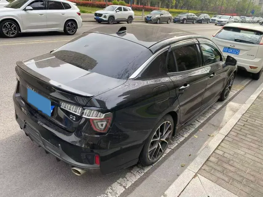 2022 LYNK&CO 03 2.0T 190HP L4 7DCT,autocango,china used car exporter,china ev exporter,chinese used car exporter,chinese used ev exporter