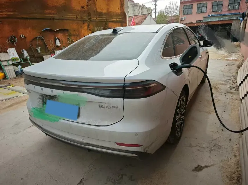 2025 Geely Galaxy A7 1.5L 112HP L4 1DHT PHEV,autocango,china used car exporter,china ev exporter,chinese used car exporter,chinese used ev exporter
