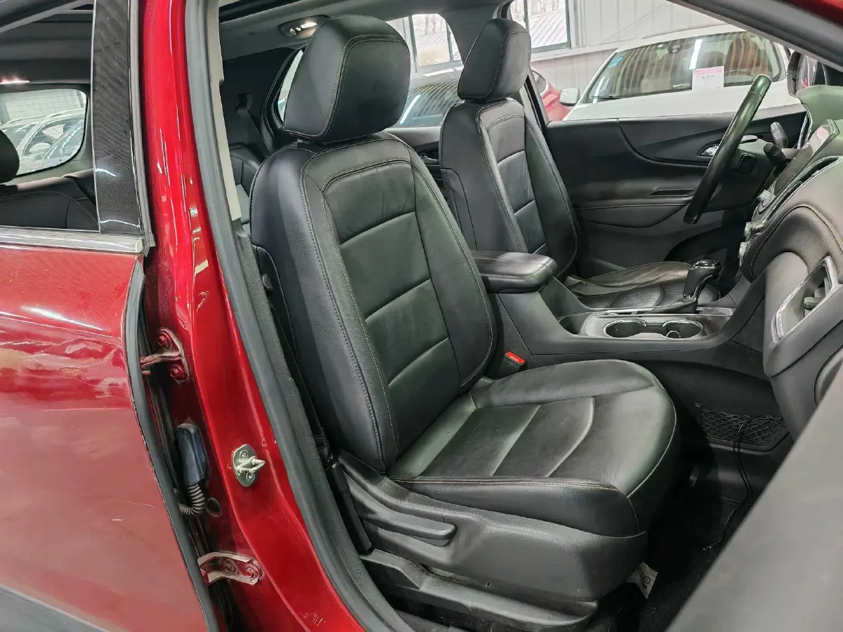 2018 Chevrolet Equinox 1.5T 180HP L4 6AT,autocango,china used car exporter,china ev exporter,chinese used car exporter,chinese used ev exporter