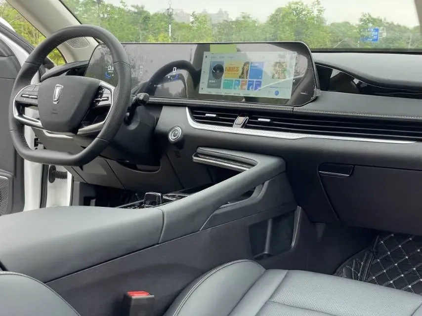 2025 Bestune B70 1.5T 169HP L4 7DCT,autocango,china used car exporter,china ev exporter,chinese used car exporter,chinese used ev exporter