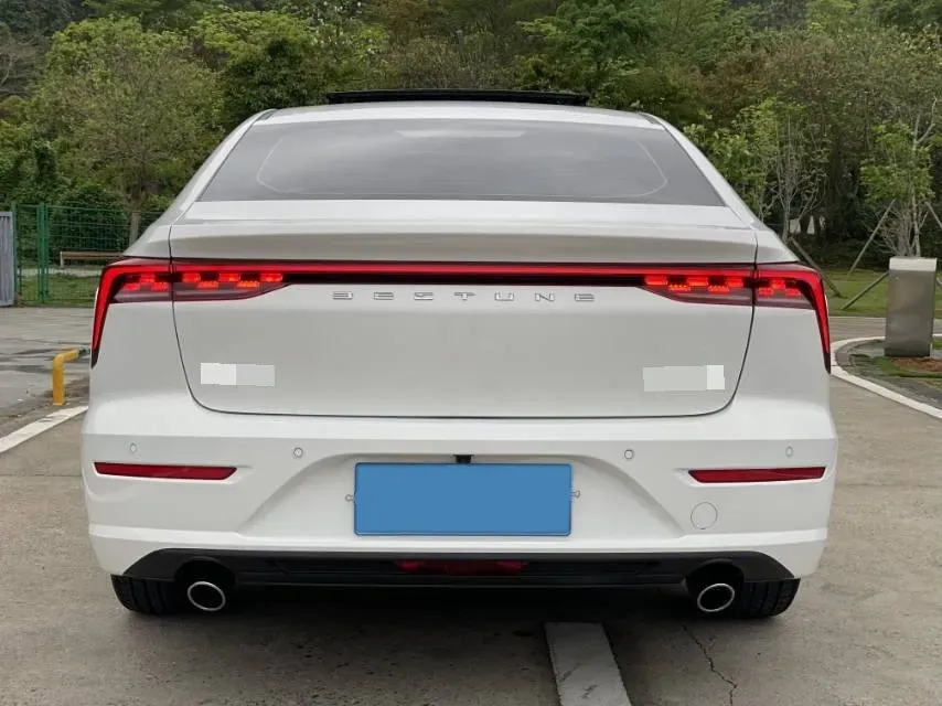 2025 Bestune B70 1.5T 169HP L4 7DCT,autocango,china used car exporter,china ev exporter,chinese used car exporter,chinese used ev exporter