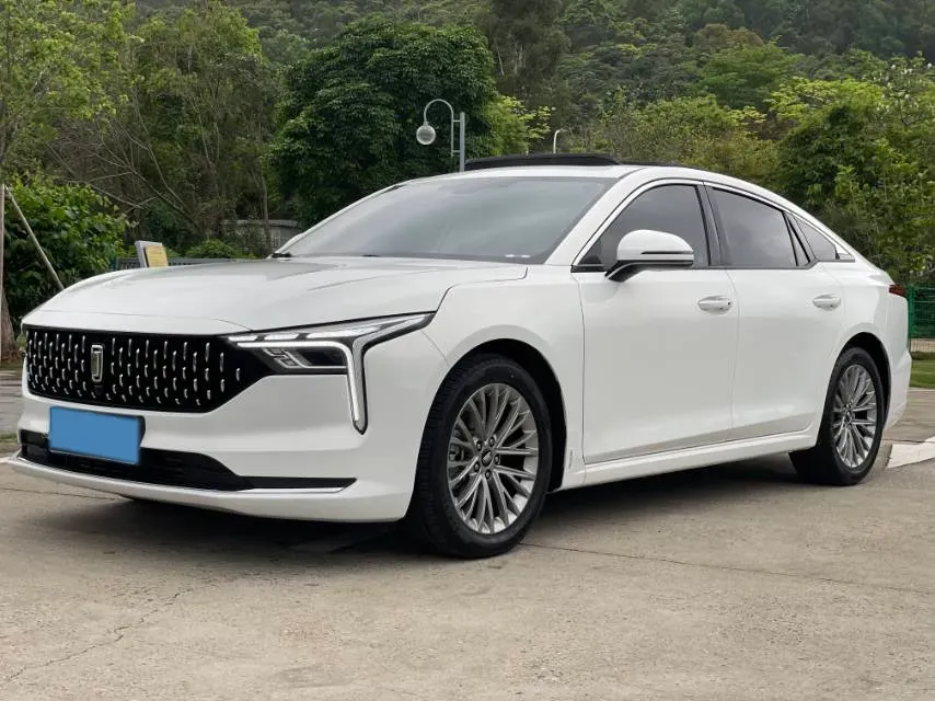 2025 Bestune B70 1.5T 169HP L4 7DCT,autocango,china used car exporter,china ev exporter,chinese used car exporter,chinese used ev exporter