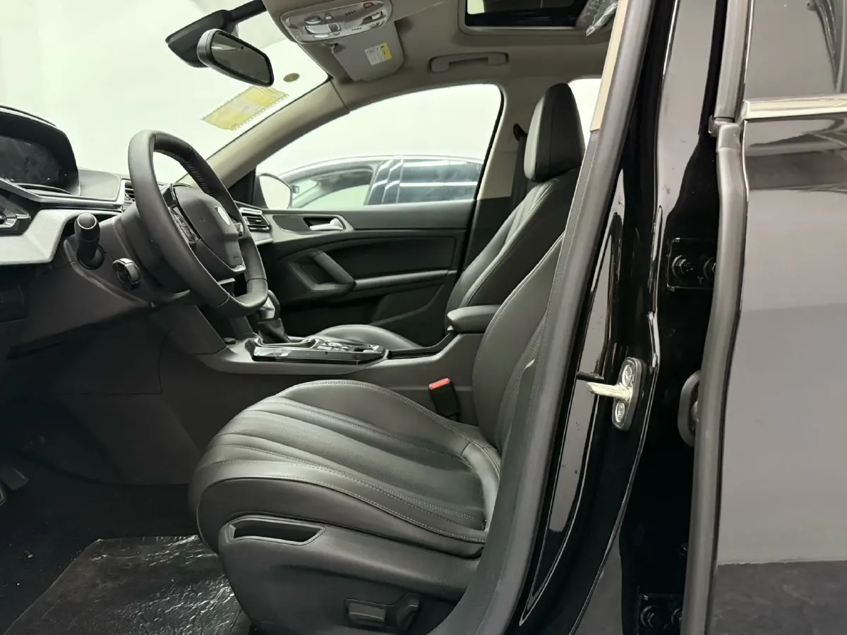 2022 Peugeot 408 1.6T 170HP L4 6AT,autocango,china used car exporter,china ev exporter,chinese used car exporter,chinese used ev exporter