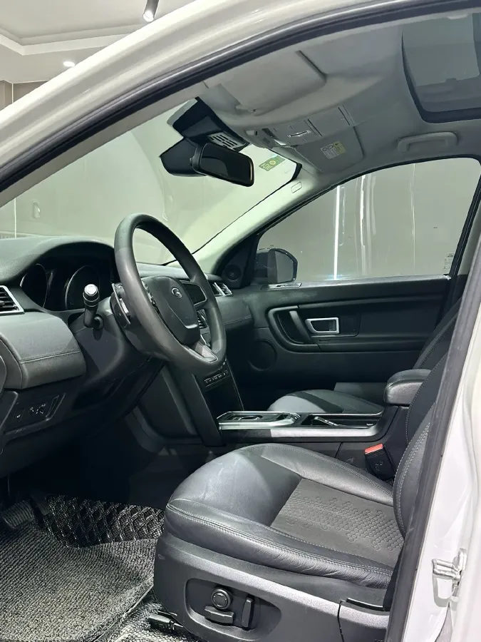 2018 Land Rover Discovery Sport 2.0T 200HP L4 9AT,autocango,china used car exporter,china ev exporter,chinese used car exporter,chinese used ev exporter