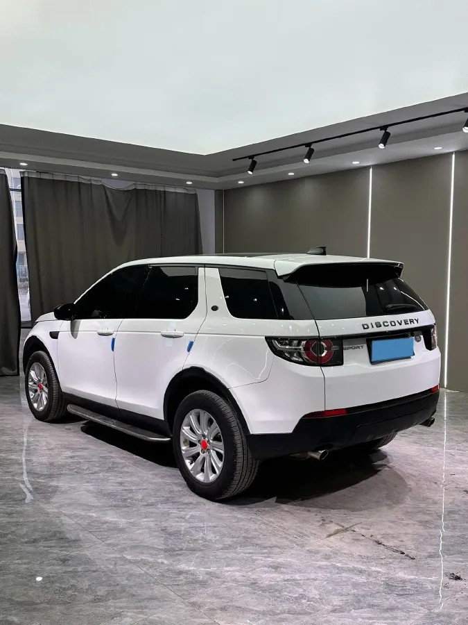 2018 Land Rover Discovery Sport 2.0T 200HP L4 9AT,autocango,china used car exporter,china ev exporter,chinese used car exporter,chinese used ev exporter