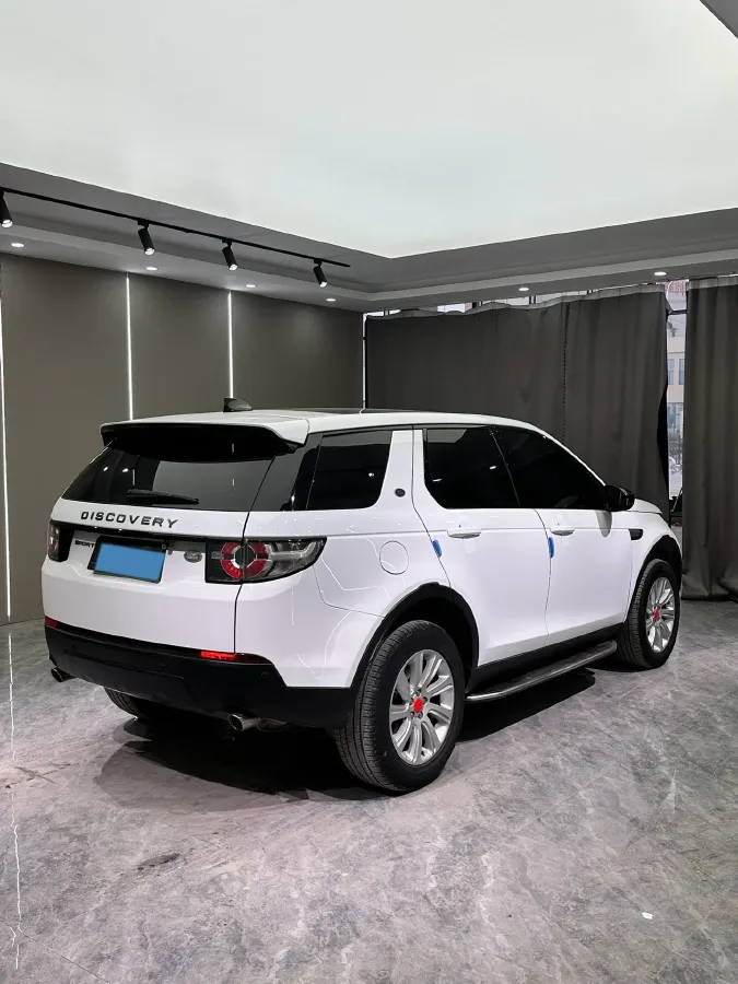 2018 Land Rover Discovery Sport 2.0T 200HP L4 9AT,autocango,china used car exporter,china ev exporter,chinese used car exporter,chinese used ev exporter