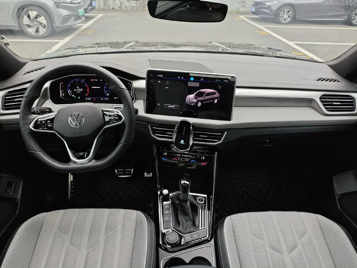 2023 Volkswagen Tayron 2.0T 220HP L4 7DCT,autocango,china used car exporter,china ev exporter,chinese used car exporter,chinese used ev exporter