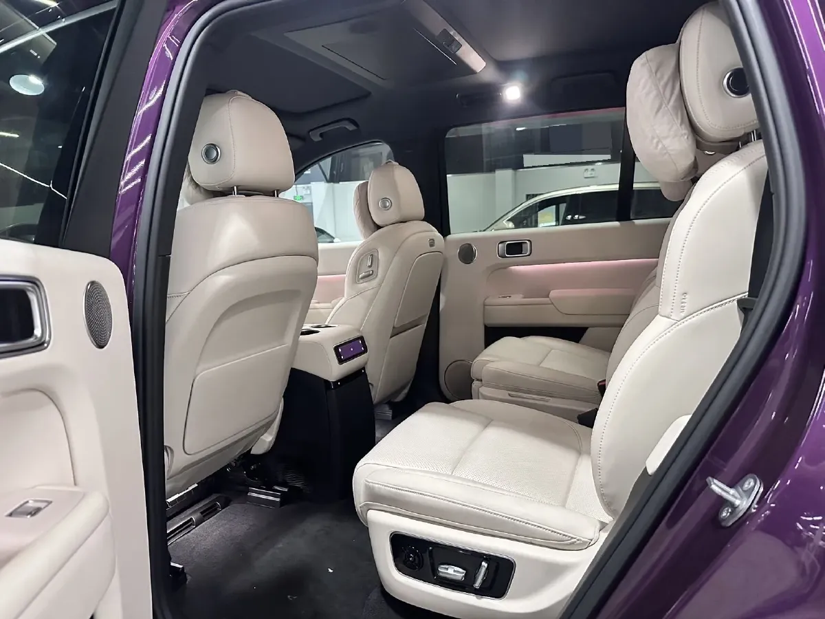 2024 Li L9 Range Extended 154HP REEV 52.3KWH,autocango,china used car exporter,china ev exporter,chinese used car exporter,chinese used ev exporter