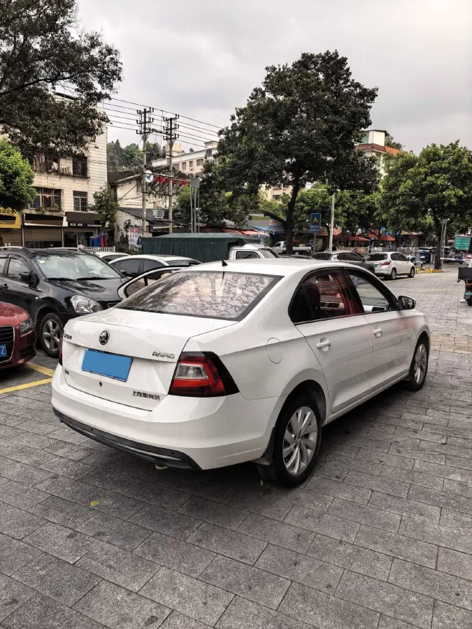 2018 Skoda Rapid 1.6L 110HP L4 6AT,autocango,china used car exporter,china ev exporter,chinese used car exporter,chinese used ev exporter