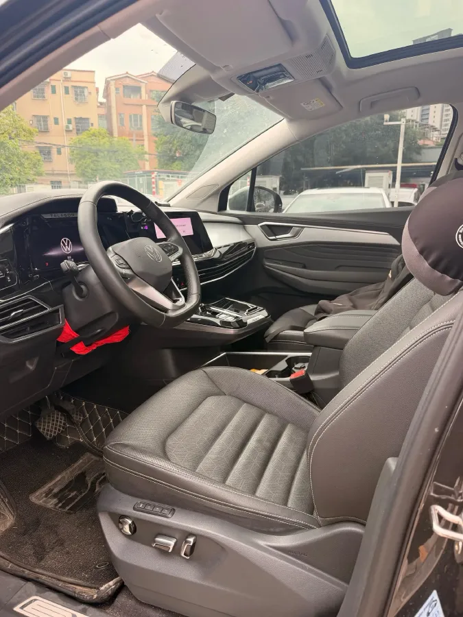 2021 Volkswagen Talagon 2.0T 220HP L4 7DCT,autocango,china used car exporter,china ev exporter,chinese used car exporter,chinese used ev exporter