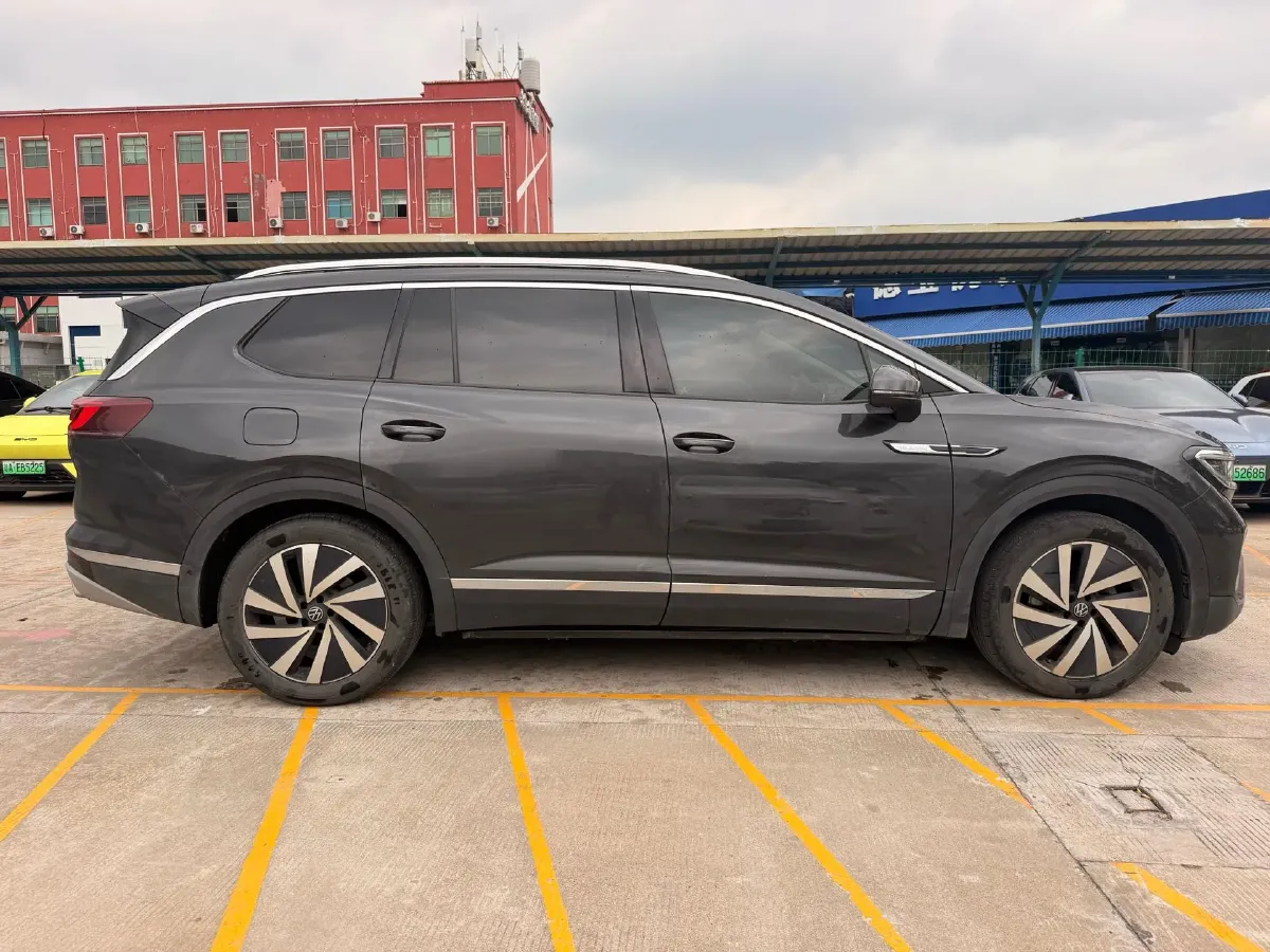 2021 Volkswagen Talagon 2.0T 220HP L4 7DCT,autocango,china used car exporter,china ev exporter,chinese used car exporter,chinese used ev exporter