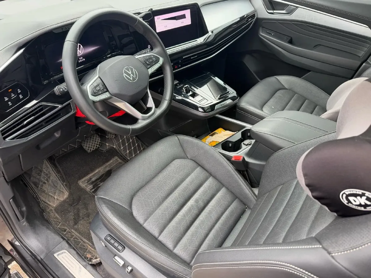 2021 Volkswagen Talagon 2.0T 220HP L4 7DCT,autocango,china used car exporter,china ev exporter,chinese used car exporter,chinese used ev exporter