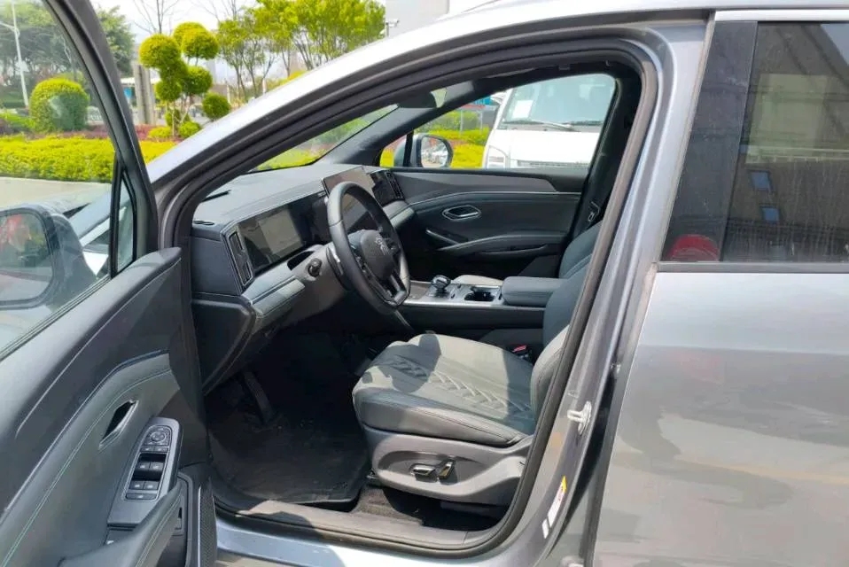 2025 BYD SongL DM-i 1.5L 101HP L4 E-CVT PHEV 18.3KWH,autocango,china used car exporter,china ev exporter,chinese used car exporter,chinese used ev exporter