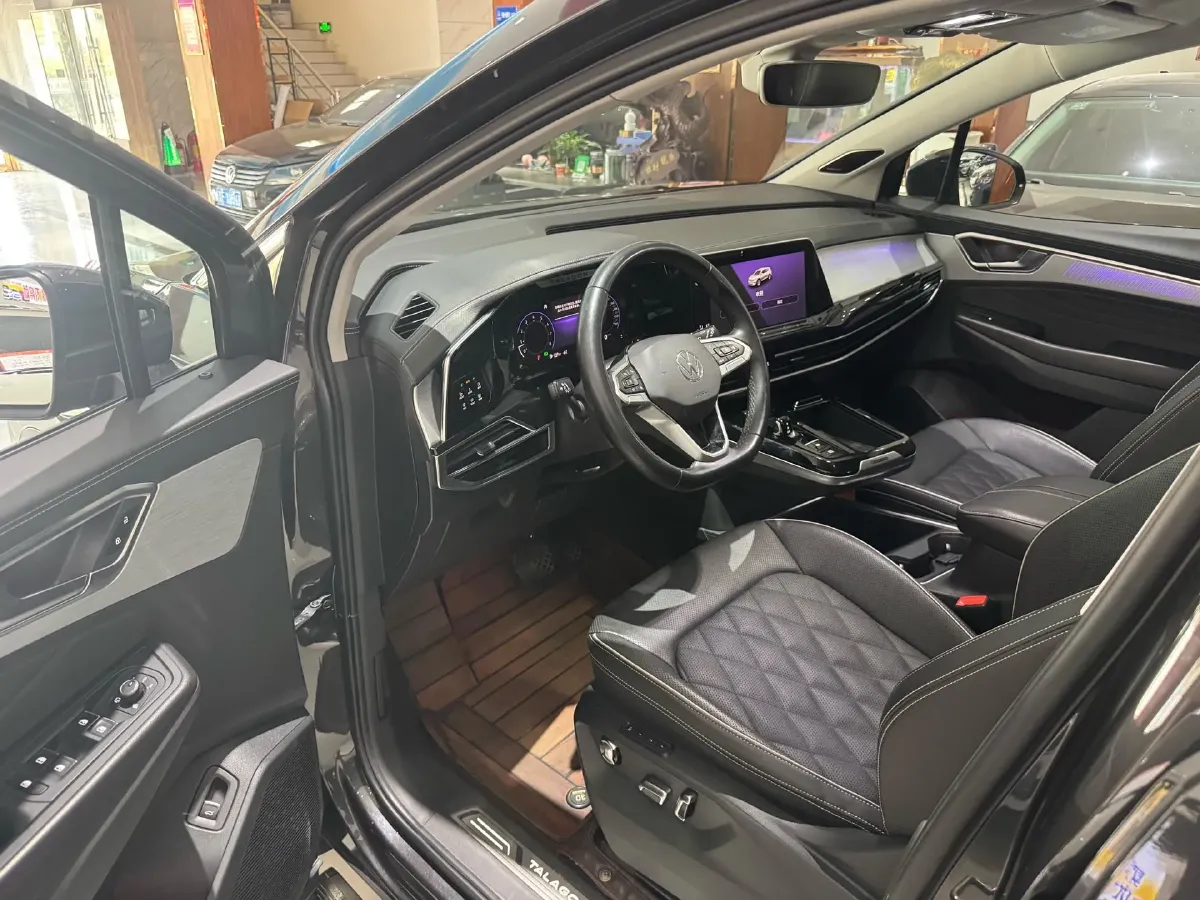 2021 Volkswagen Talagon 2.5T 299HP V6 7DCT,autocango,china used car exporter,china ev exporter,chinese used car exporter,chinese used ev exporter