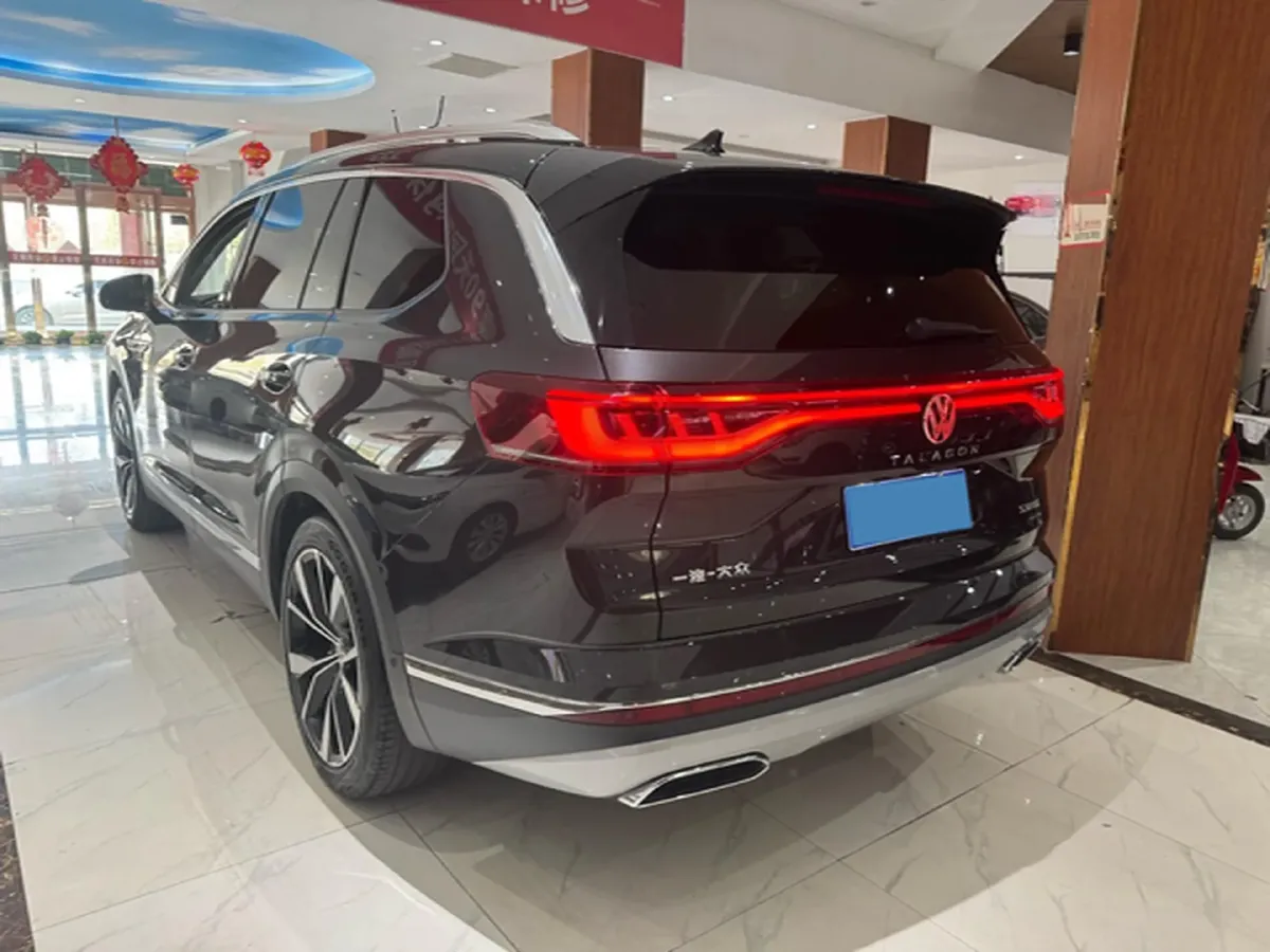 2021 Volkswagen Talagon 2.5T 299HP V6 7DCT,autocango,china used car exporter,china ev exporter,chinese used car exporter,chinese used ev exporter