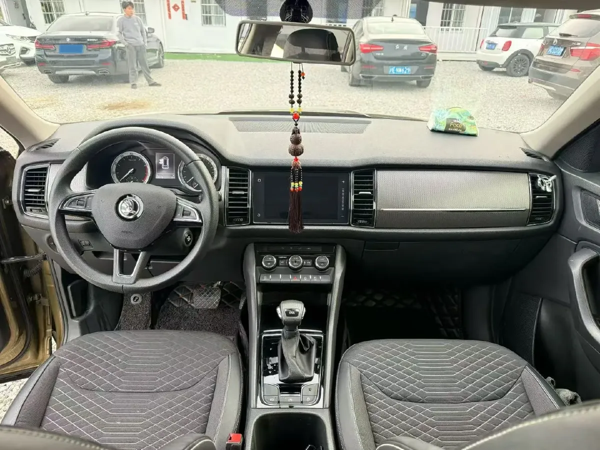 2018 Skoda Kodiak 2.0T 186HP L4 7DCT,autocango,china used car exporter,china ev exporter,chinese used car exporter,chinese used ev exporter