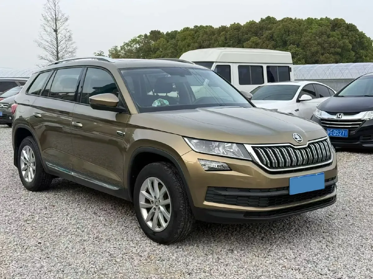 2018 Skoda Kodiak 2.0T 186HP L4 7DCT,autocango,china used car exporter,china ev exporter,chinese used car exporter,chinese used ev exporter