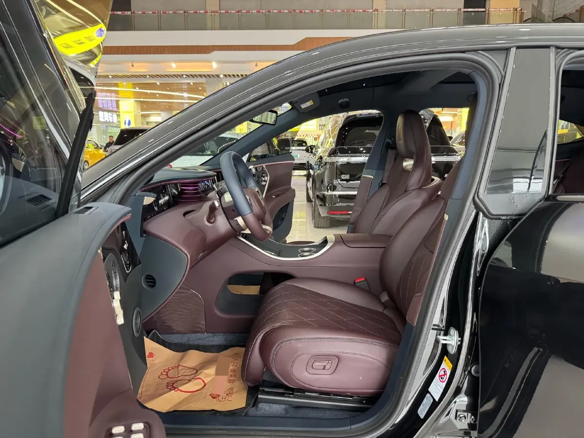 2025 Avatr 11 BEV,autocango,china used car exporter,china ev exporter,chinese used car exporter,chinese used ev exporter