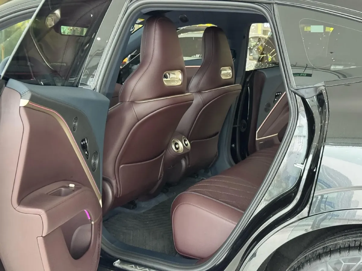 2025 Avatr 11 BEV,autocango,china used car exporter,china ev exporter,chinese used car exporter,chinese used ev exporter