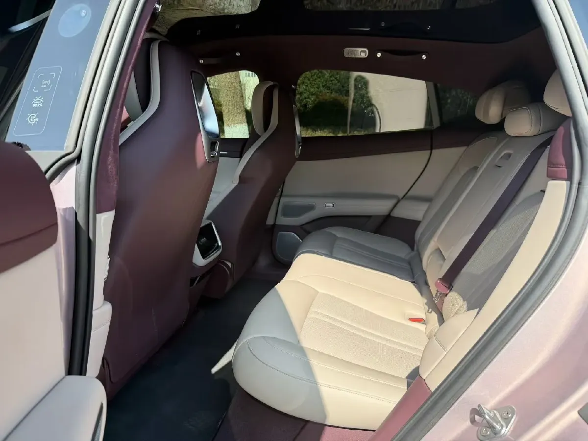 2025 MI YU7 BEV 101.7KWH,autocango,china used car exporter,china ev exporter,chinese used car exporter,chinese used ev exporter