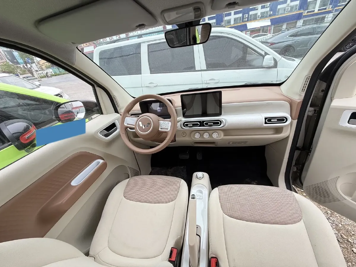 2024 LingBox uni BEV 15.552KWH,autocango,china used car exporter,china ev exporter,chinese used car exporter,chinese used ev exporter