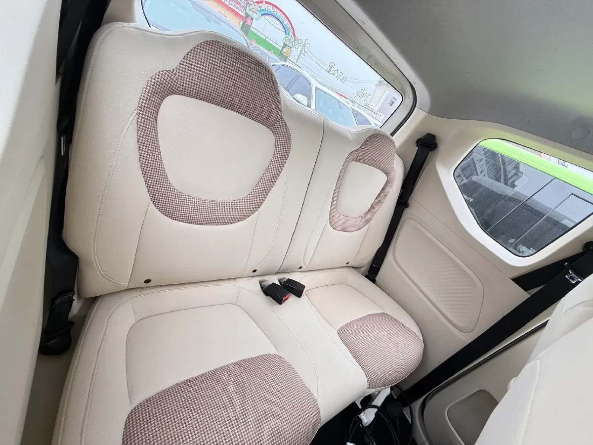 2024 LingBox uni BEV 15.552KWH,autocango,china used car exporter,china ev exporter,chinese used car exporter,chinese used ev exporter