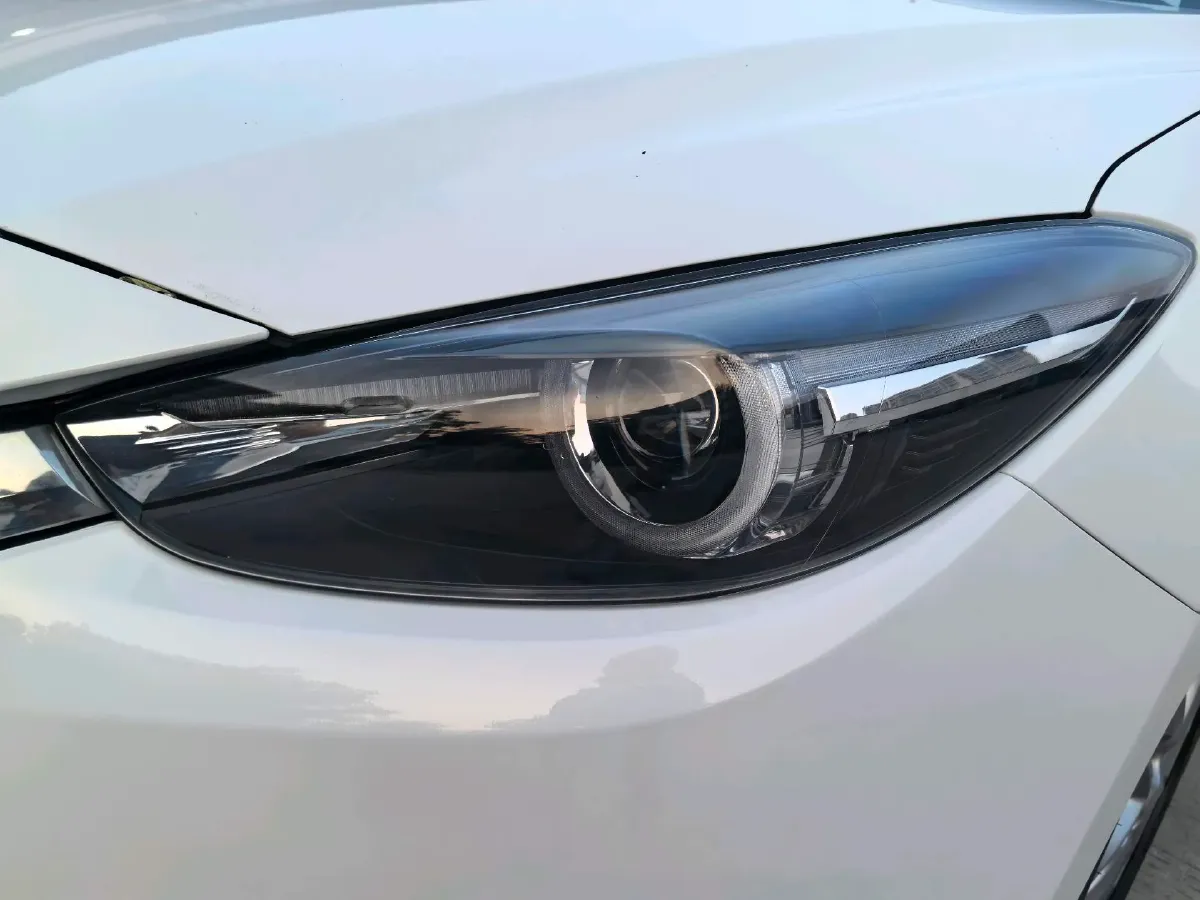 2017 Mazda 3 Axela 1.5L 117HP L4 6AT,autocango,china used car exporter,china ev exporter,chinese used car exporter,chinese used ev exporter