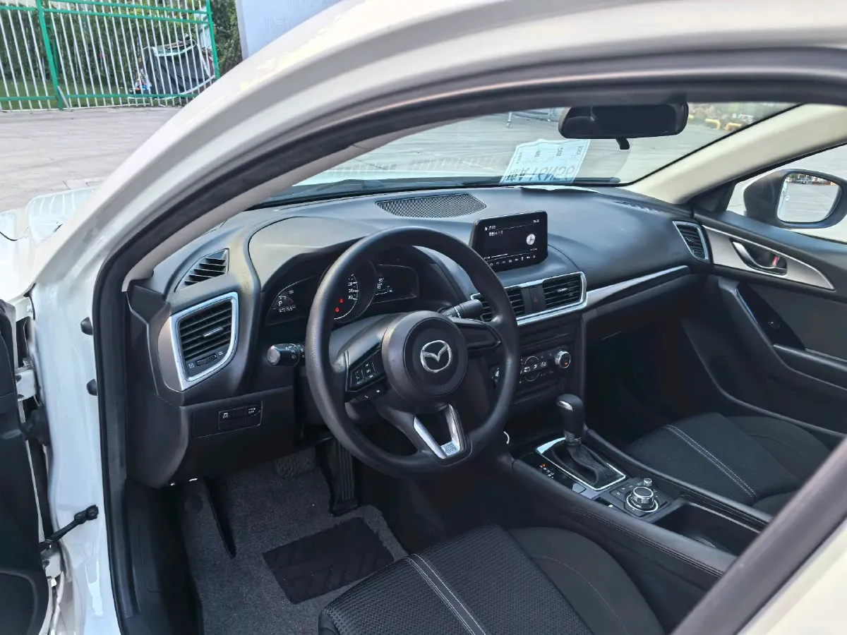 2017 Mazda 3 Axela 1.5L 117HP L4 6AT,autocango,china used car exporter,china ev exporter,chinese used car exporter,chinese used ev exporter