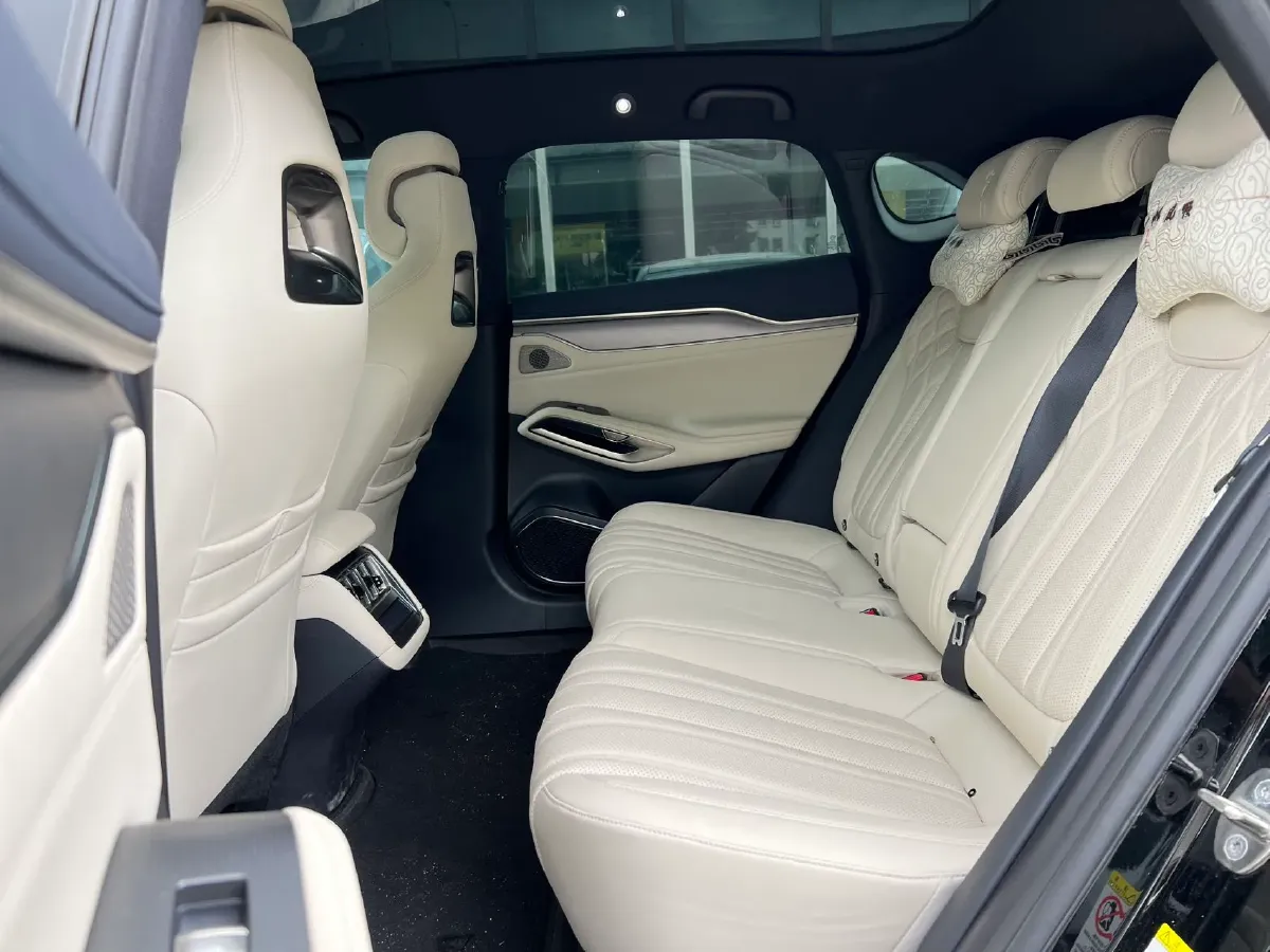 2024 BYD SongL EV BEV 71.8KWH,autocango,china used car exporter,china ev exporter,chinese used car exporter,chinese used ev exporter